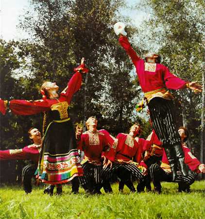 choir5.JPG (40387 bytes)